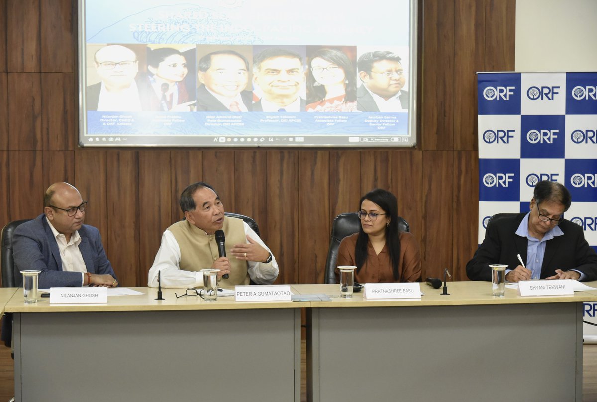 .@ORFKolkata and @APCSS hosted a discussion on 'Shared Seas, Shared Goals: Steering the #IndoPacific Journey' The discussion featured experts: @DrNilanjanG, @shyamtekwani, @PratnashreeBasu, @swatiprabhujnu, @asarma2710 & Pete Gumataotao Follow the thread for the key takeaways.…