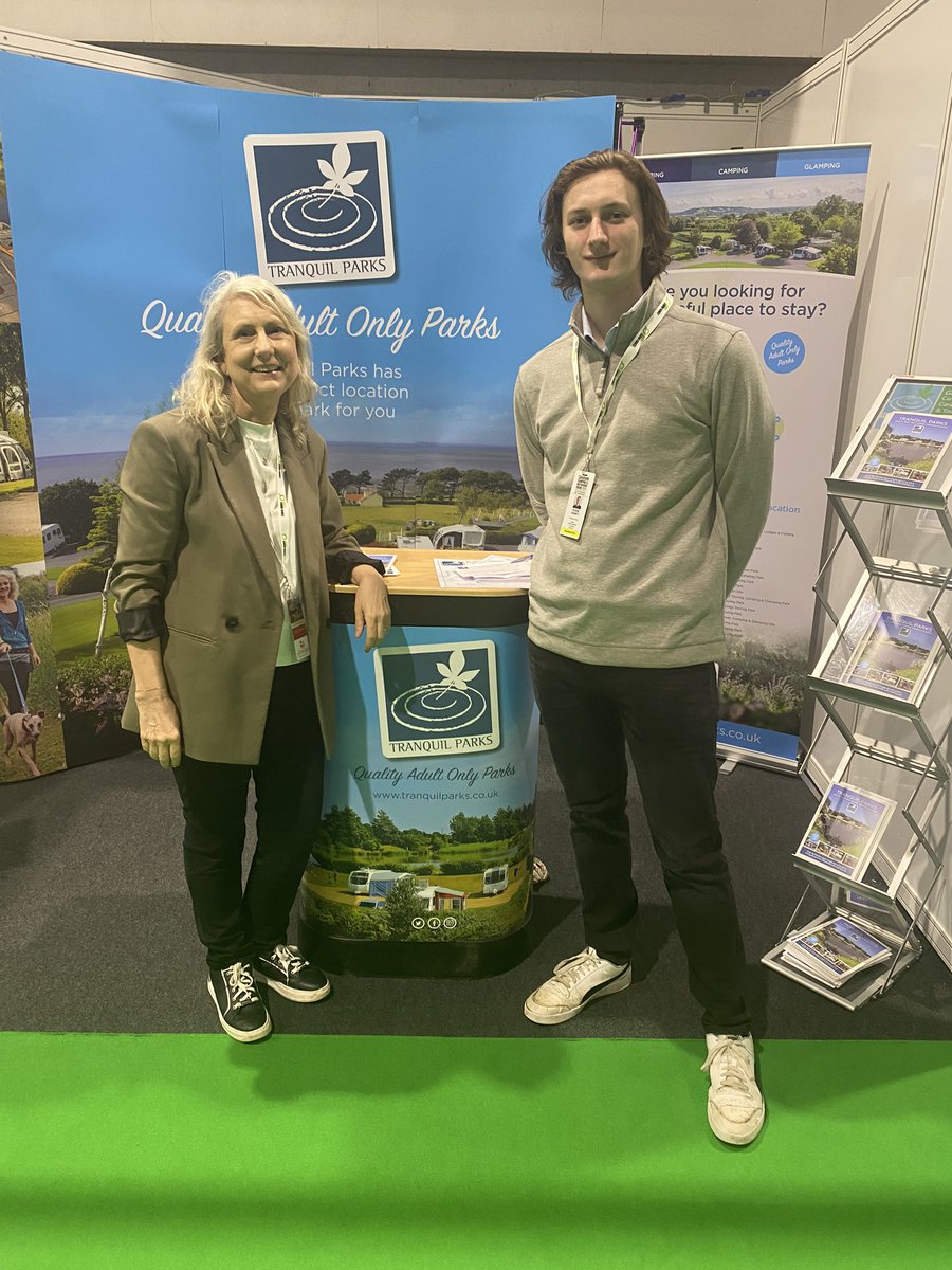 Our final day at the Caravan Camping & Motorhome Show! 😊 Here’s our marketing team on Stand 4031 in Hall 4! Debbie and Eddie, a marketing student 🤗 @CaravanCampShow @debbiehoneylamb @UWEBristol @UWEBusinessSch