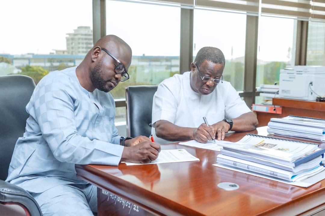 mrhgovgh's tweet photo. Hon. Francis Asenso-Boakye has formally taken over as the Minister for Roads and Highways.

In a short ceremony on Friday, February 16, 2024, Hon. Kwasi Amoako-Attah, the outgoing Minister introduced Hon. Asenso-Boakye to the management of the Ministry before handing over to him.

Until his re-assignment, Hon. Asenso-Boakye, the Bantama MP has been the Housing Minister since March 2021 where he spearheaded policies, programmes, and projects aimed at promoting national development and improving the quality of life for Ghanaians. 1/2