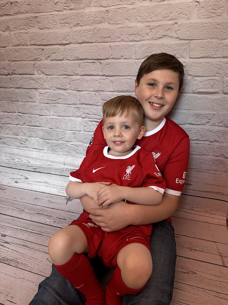 envis8's tweet photo. @LFCRetail https://t.co/L3T9sTMn7X