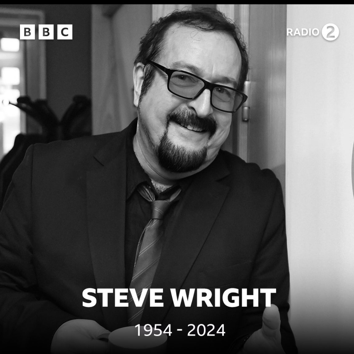 angie_buk's tweet photo. Such an emotional listen . Thank you @LizaTarbuckUK for presenting the show @BBCRadio2 & sharing so many emotional tributes. #inbits #music #listeners โค๏ธ https://t.co/4gbRxOYAcB