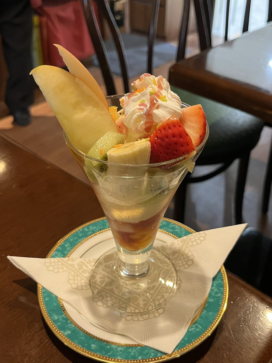 appleeeeeeee22's tweet photo. 반짝반짝했던 4박 5일 후쿠오카 타래••🍧 https://t.co/o6I50zTCui