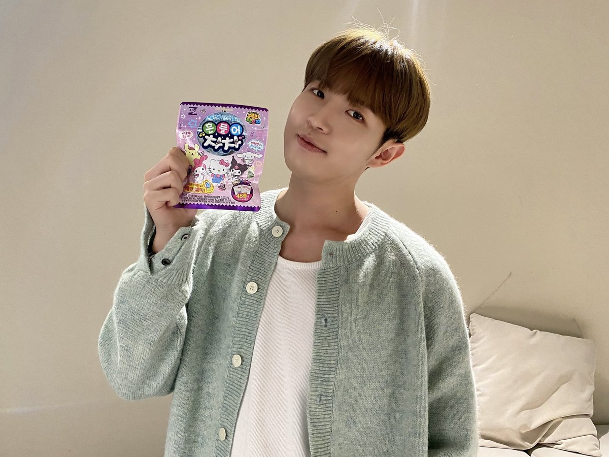 KJH_officialtwt's tweet photo. [#째니의발자국🐾] 2024.02.18 Single Album ‘Ponytail’ 팬사인회

봄비와 함께 찾아온 재환이의 축복이 끝이 없네☔️ 재환이와 함께한 주말이 윈드에게 큰 행복이 되었길 바라요🍃💚🍀

#김재환 #KIMJAEHWAN https://t.co/EL2OKytgkV