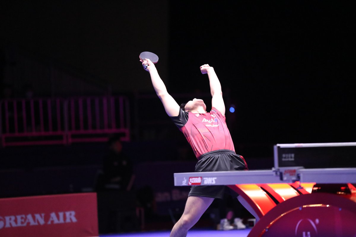 Rallys_pingpong's tweet photo. #世界卓球2024
【速報】  
🇯🇵日本 3-1 チャイニーズタイペイ 
4. 張本 3-2 林昀儒
 (12-10/ 9-11/ 11-3/ 7-11/ 11-3)

「強さ」と「しなやかさ」。
最強の矛盾対決を制したのは、日本のエース張本❗️

日本が強敵チャイニーズタイペイに勝利❗️🎉