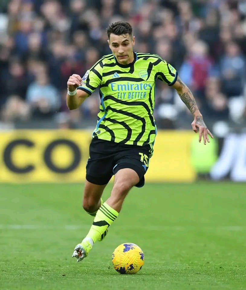 Jacob Kiwior btw, wow!!What a player 👏👏