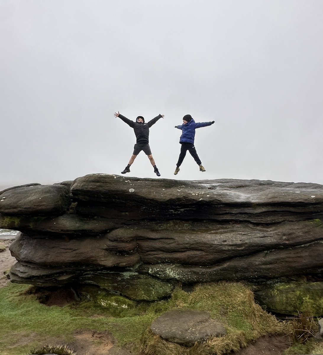 Donskeee's tweet photo. @MPSClass6 @MPSClass5 Henry &amp; Ralph smashed a 10k in the Peaks yesterday 🗻⛰️ we did lots of exploring at Stanage Edge, finding little Johns grave stone and Robin Hoods cave 🏹🗺️ https://t.co/hsd9oVuEjy