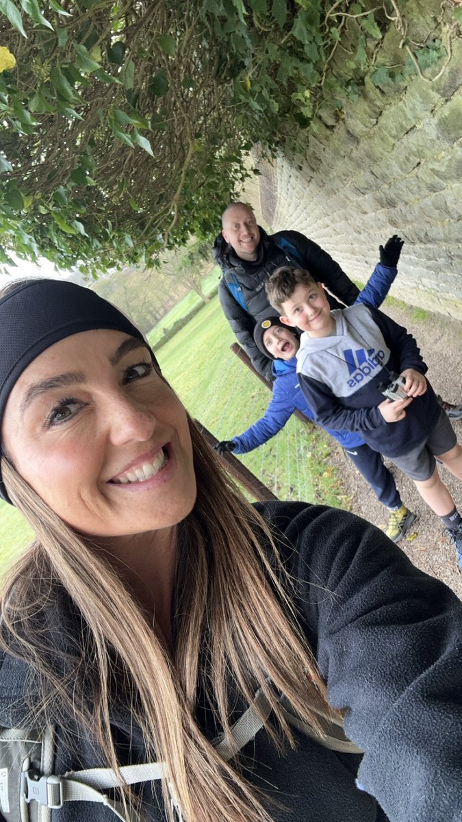 Donskeee's tweet photo. @MPSClass6 @MPSClass5 Henry &amp; Ralph smashed a 10k in the Peaks yesterday 🗻⛰️ we did lots of exploring at Stanage Edge, finding little Johns grave stone and Robin Hoods cave 🏹🗺️ https://t.co/hsd9oVuEjy