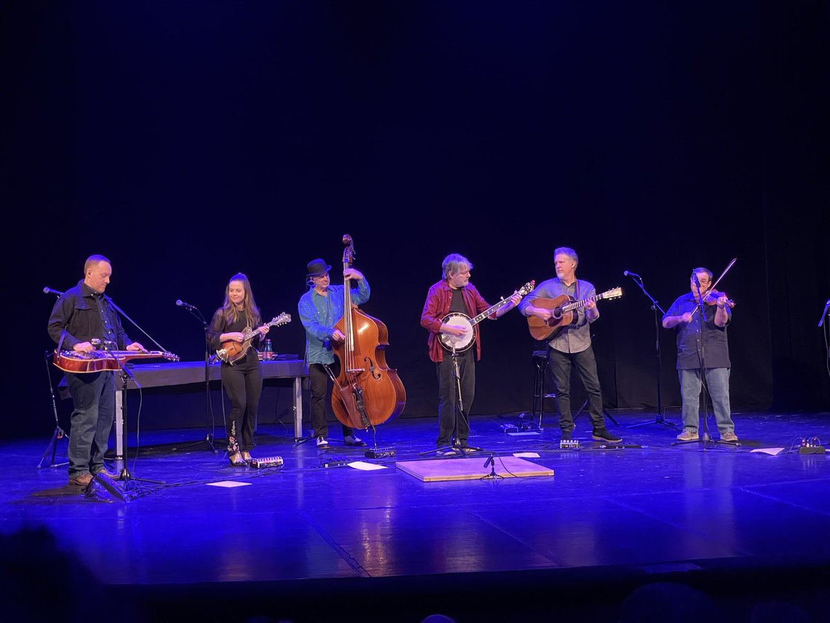 Moj Grammyem nagrađeni izvođač je bolji od tvog Grammyem nagrađenog izvođača! 🤠🪕