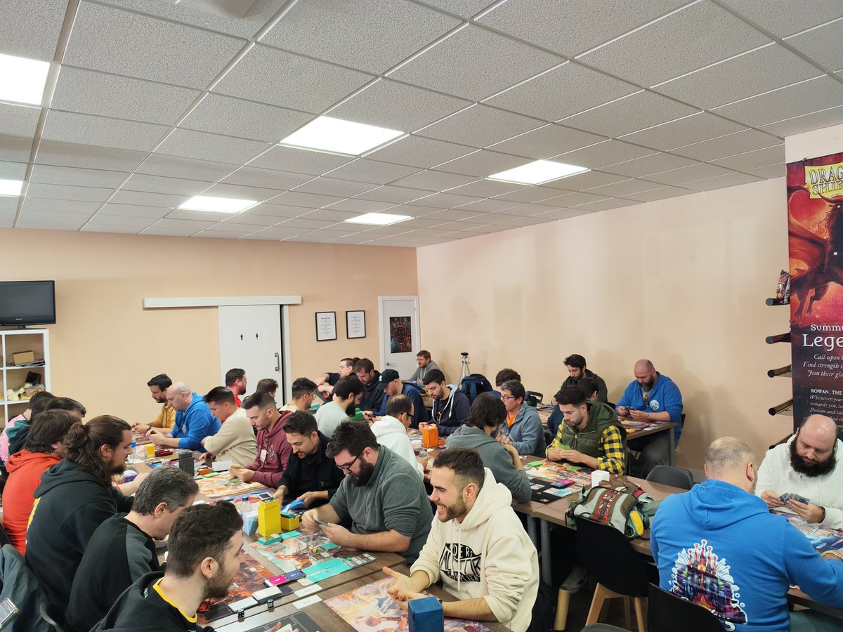 Crouching Tistres tweet media