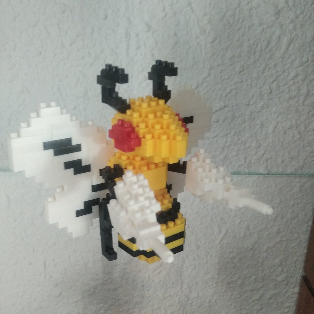 AnaRueda28's tweet photo. 🐝 BEEDRILL 🐝 https://t.co/ZAXtO51hqi