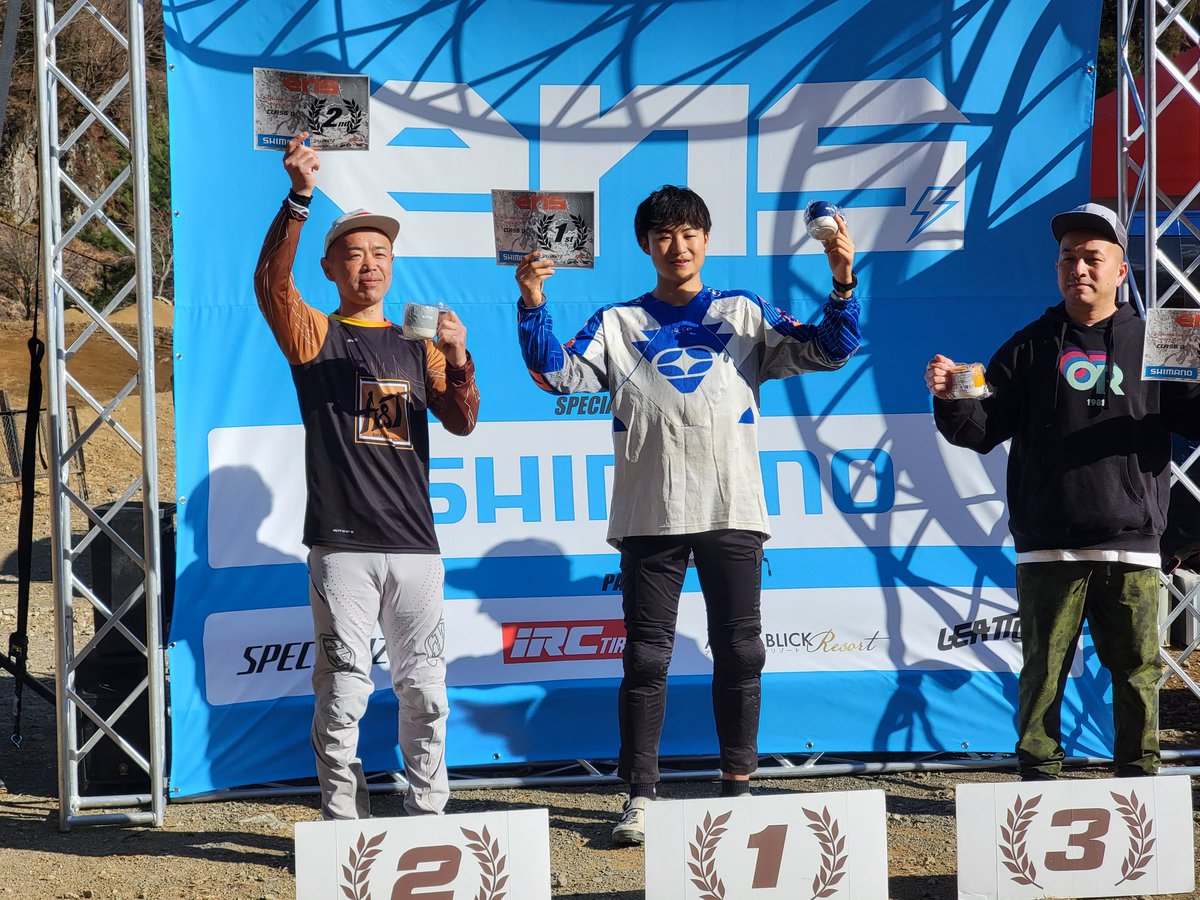 ayasiimichiMTB's tweet photo. #ENSlites 秩父は10代1位、Bクラス1位、総合…2位でした。流石、イクタ先生簡単には勝たせてくれません。しかも6秒も差を付けられてしまいましたw また、その内胸を借りにいかないとですね❗レース関係者の皆様、お疲れ様でした。私は花粉症が酷くて最悪でしたよ…当分、秩父は行きたくないw https://t.co/GB6M1SEZTi