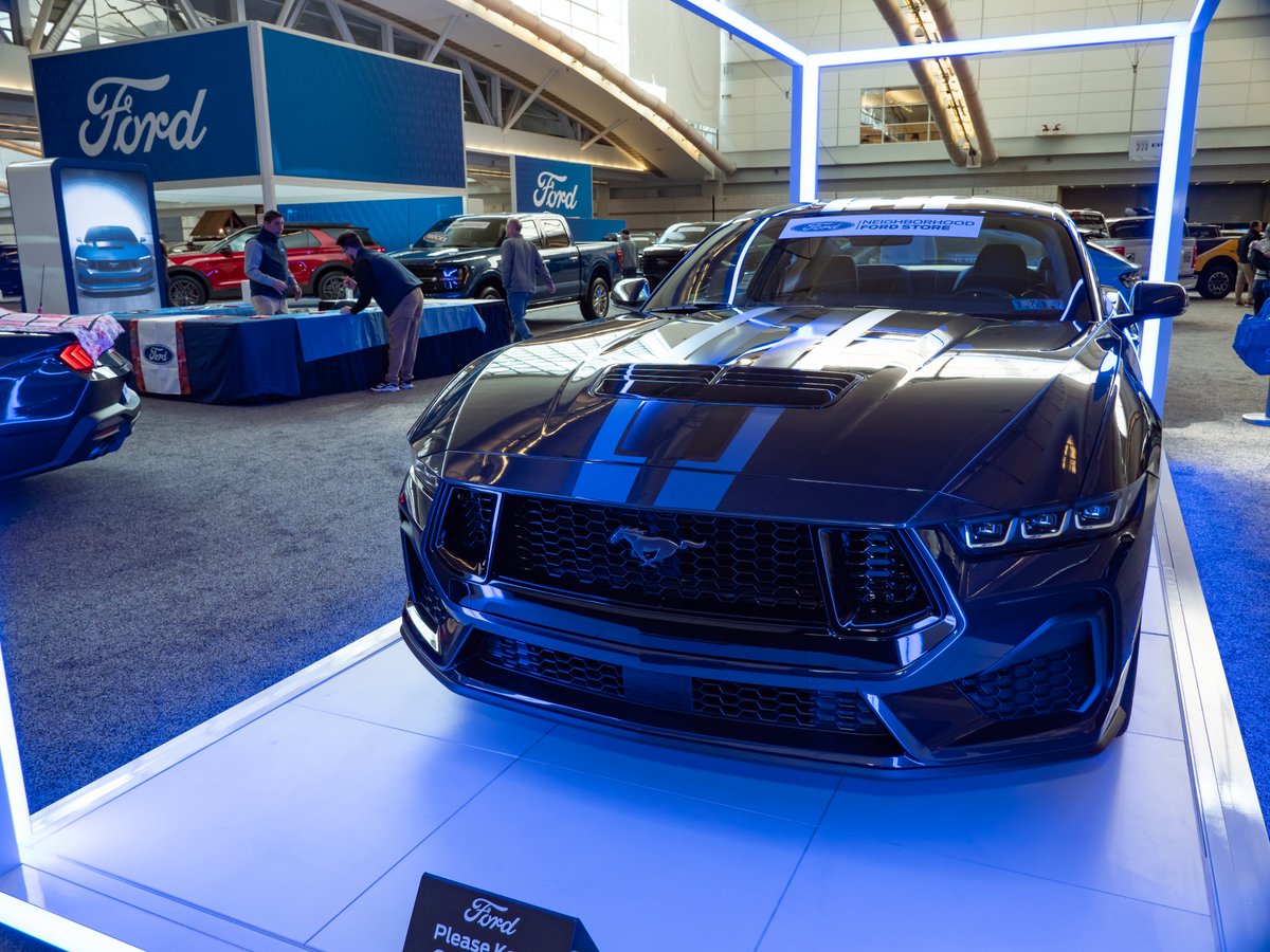 OurFordStore's tweet photo. It's a #Mustang Sunday -- at Daytona and right here at the #pghautoshow! Looking forward to seeing everyone soon! @Thurbyjr @vdstaff58 @ShultsFord @richardbazzy1 https://t.co/1mu1Cd7JT8