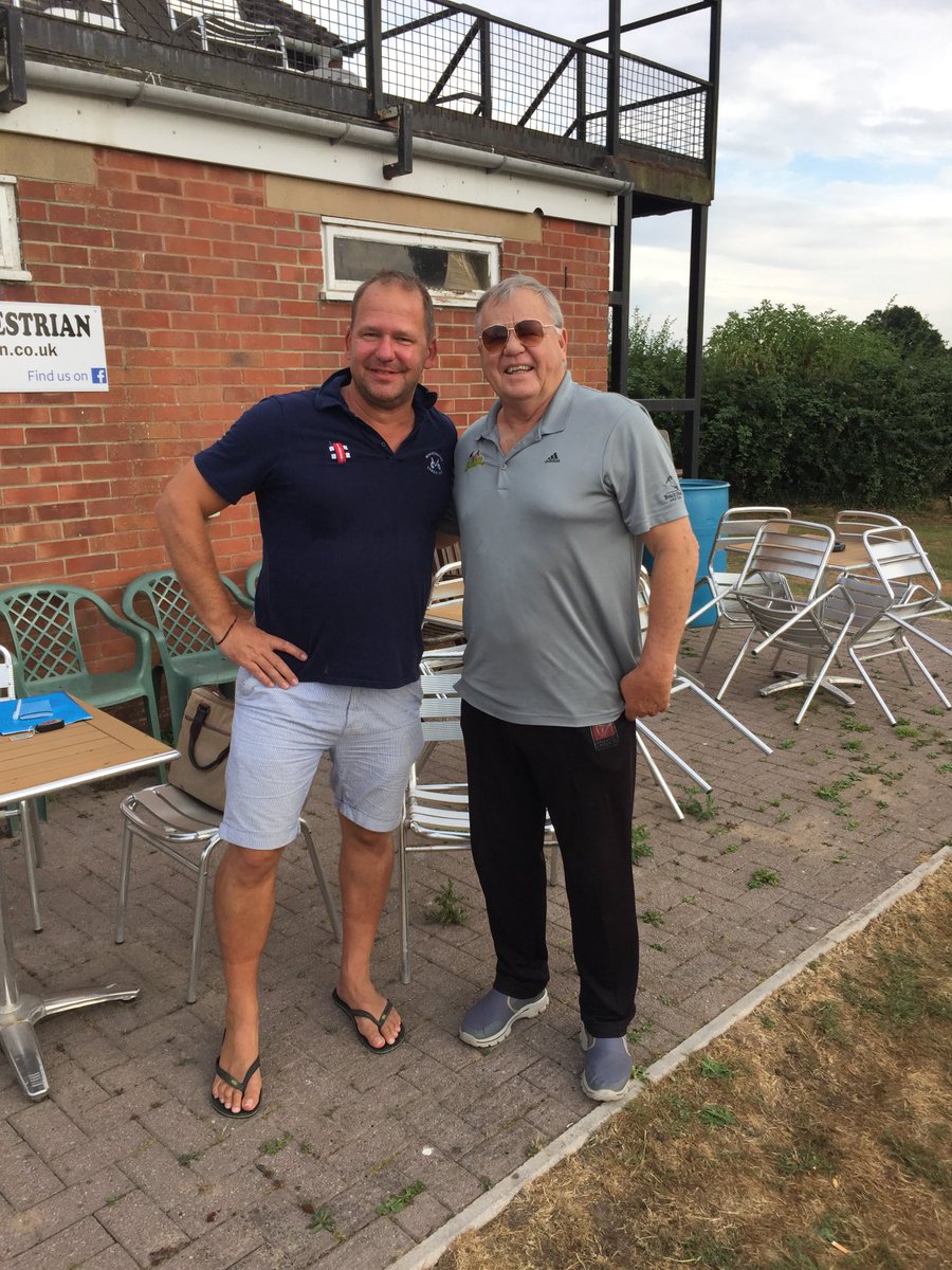 SimonPenn1970's tweet photo. Sad day . Top man and magnificent cricketer for us boys growing up watching Glos. Sleep well Sir. https://t.co/KxMQVB6Po8