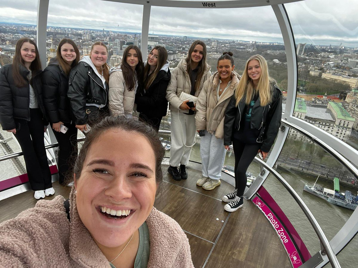 MrsMurray_DT tweet media