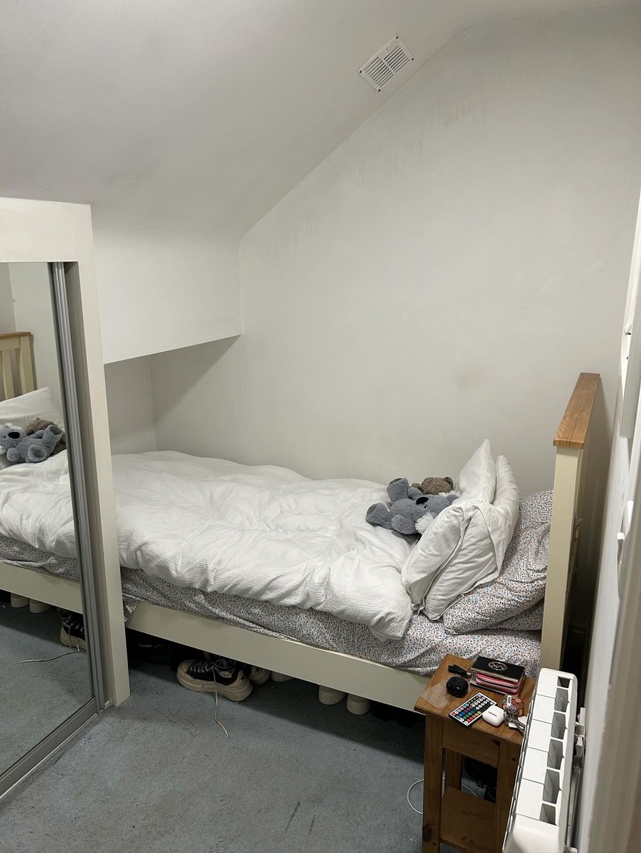 Marta__kam's tweet photo. Single room available in Forster Court!
Pm for details https://t.co/1xFHCoIx5o