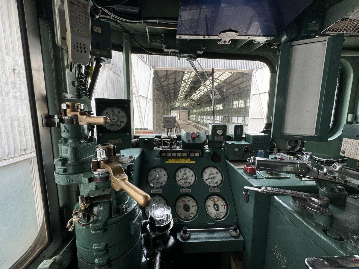 下関総合車両所EF65 1128号機の運転台。 #JR西日本希少車両撮影・見学