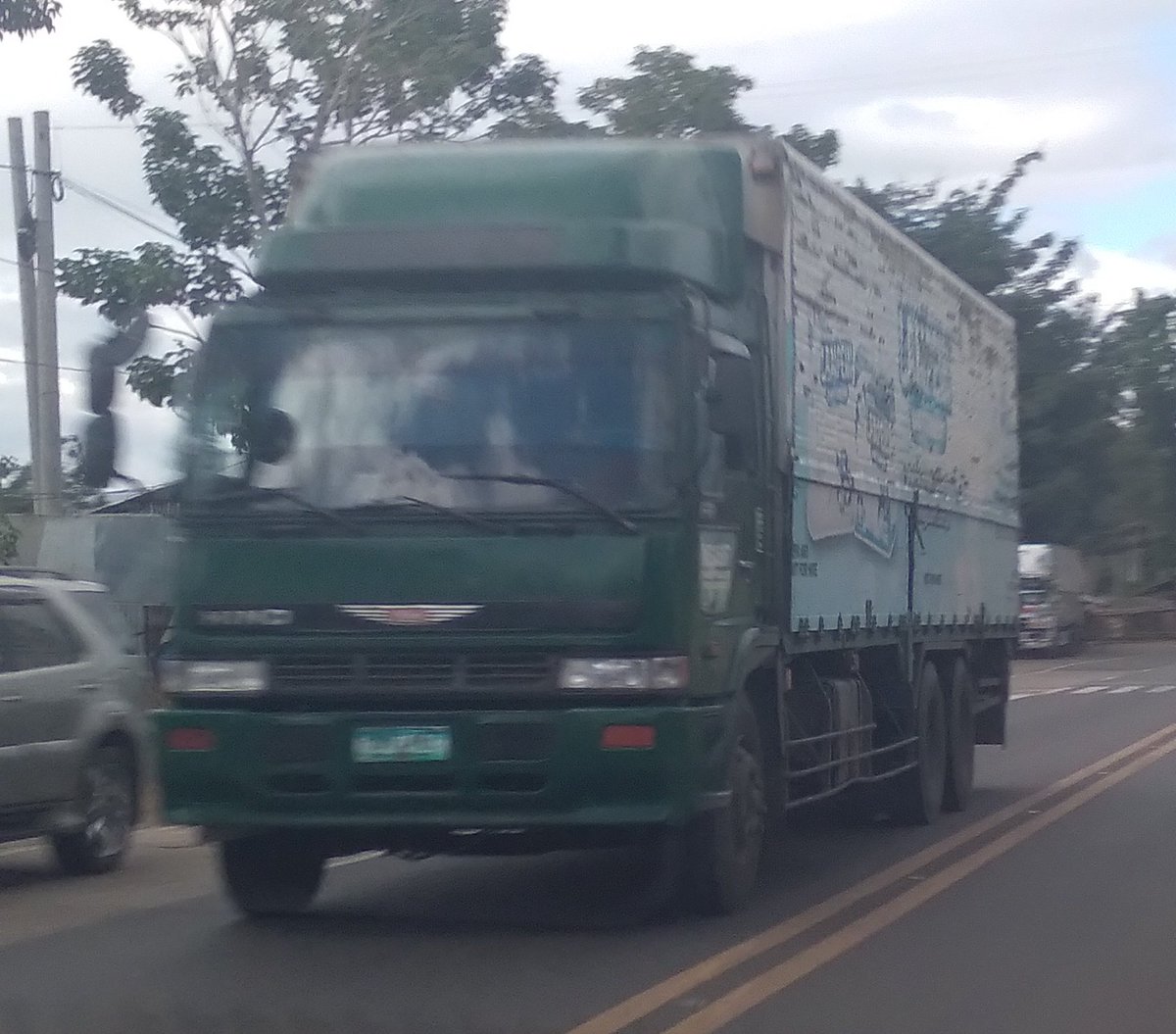 VR_Trucker24's tweet photo. 1992-1994 Hino SDP trucks in the Philippines🇵🇭.

All with roof deflectors. https://t.co/mn5UGnPwVv