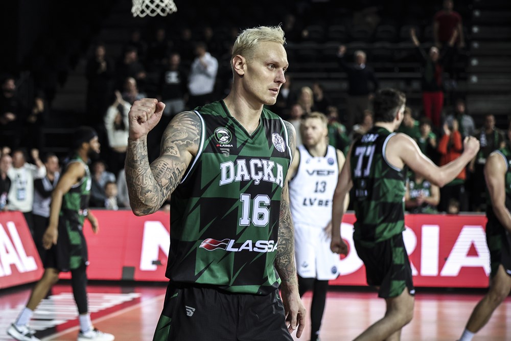 Pick&Cast (@pickandcast) on Twitter photo 🚨 ÚLTIMA HORA 🚨
✍🏻 Info vía <a href="/chemadelucas/">Chema de Lucas</a>
⚪⚪ Janis Timma, ex del Baskonia, recalará en el Monbus Obradoiro para reforzar el puesto de 4.
El letón promedió 11.4 puntos y 4.6 rebotes en la BSL con el Darussafaka en esta temporada.
📸 FIBA Media 🚨 ÚLTIMA HORA 🚨
✍🏻 Info vía <a href="/chemadelucas/">Chema de Lucas</a>
⚪⚪ Janis Timma, ex del Baskonia, recalará en el Monbus Obradoiro para reforzar el puesto de 4.
El letón promedió 11.4 puntos y 4.6 rebotes en la BSL con el Darussafaka en esta temporada.
📸 FIBA Media