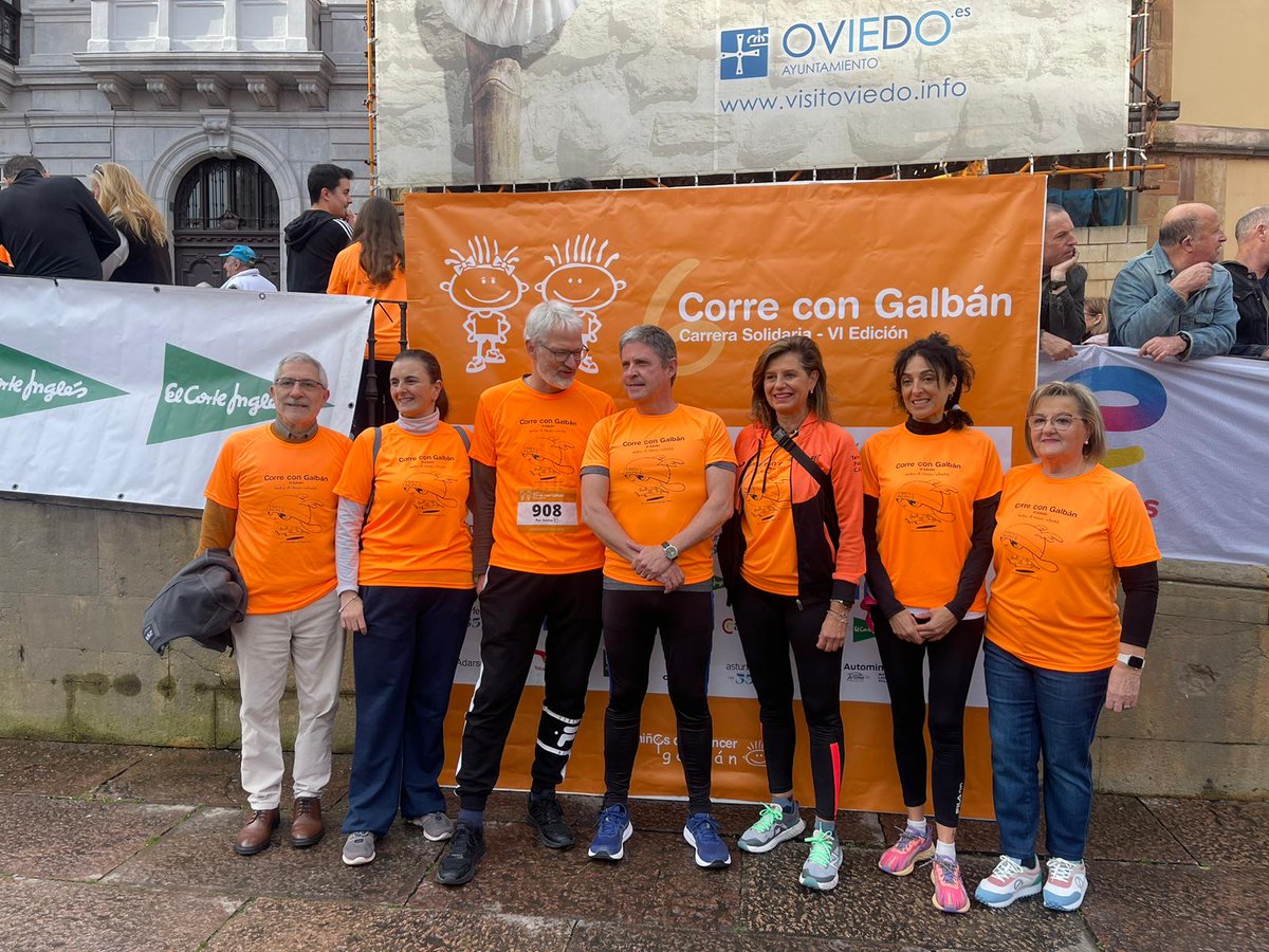 socialasturias_'s tweet photo. El director general de Promoción de la Autonomía Personal y Mayores @EnRoNu ha participado en la marcha solidaria contra el cáncer infantil 𝑪𝒐𝒓𝒓𝒆 𝒄𝒐𝒏 𝑮𝒂𝒍𝒃𝒂́𝒏, organizada por la @asoc_galban de familias de niños con cáncer de Asturias,  en Oviedo.

@GobAsturias https://t.co/WxLLJFlqwu