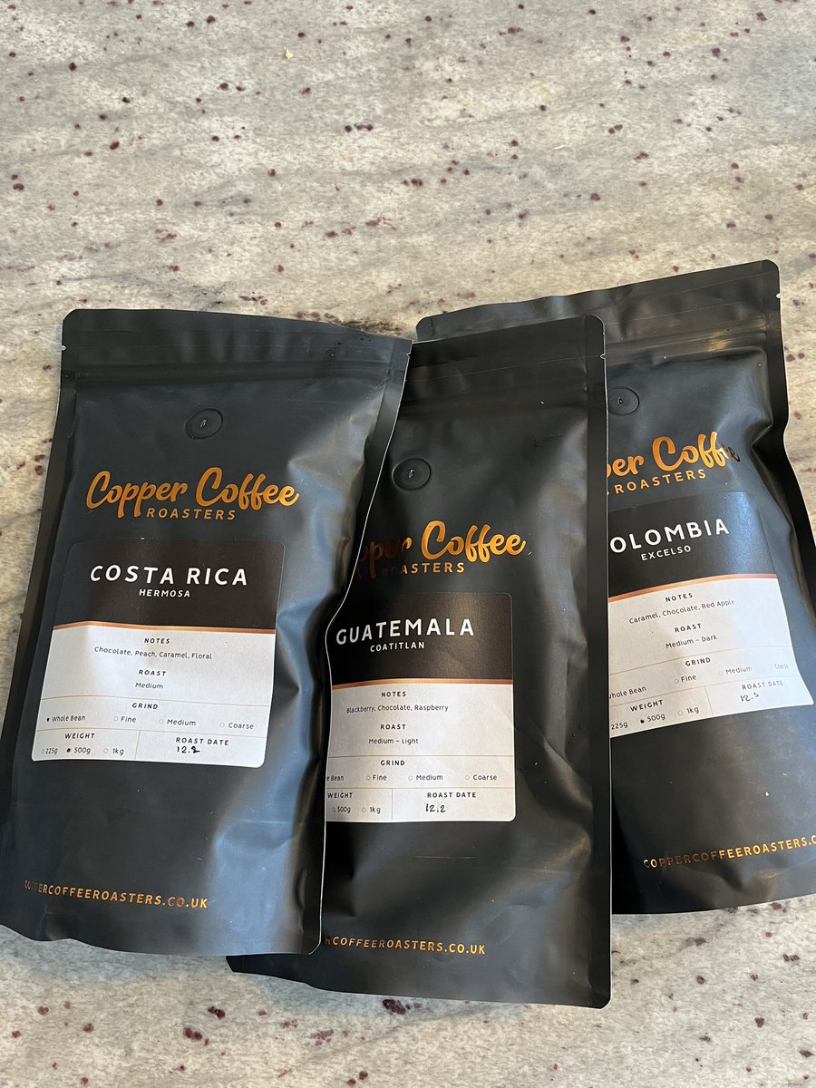 jonleigh's tweet photo. New batch of coffee in from my local coffee roaster, copper coffee. Superb as always 👌 https://t.co/nfRES85Fpd