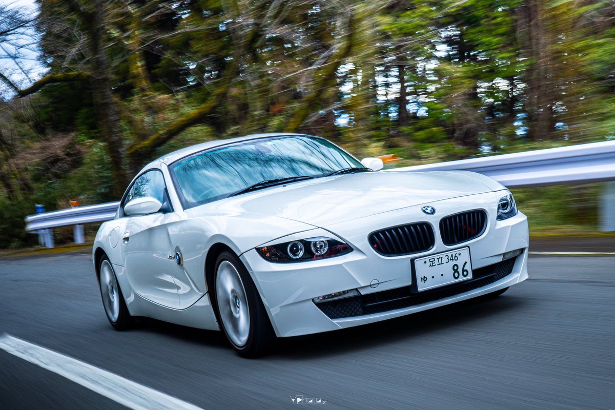 Eagle_7019's tweet photo. 流し撮りしてもらった！
美しい…！

#bmw 
#z4e86 https://t.co/AahGhcFoxp