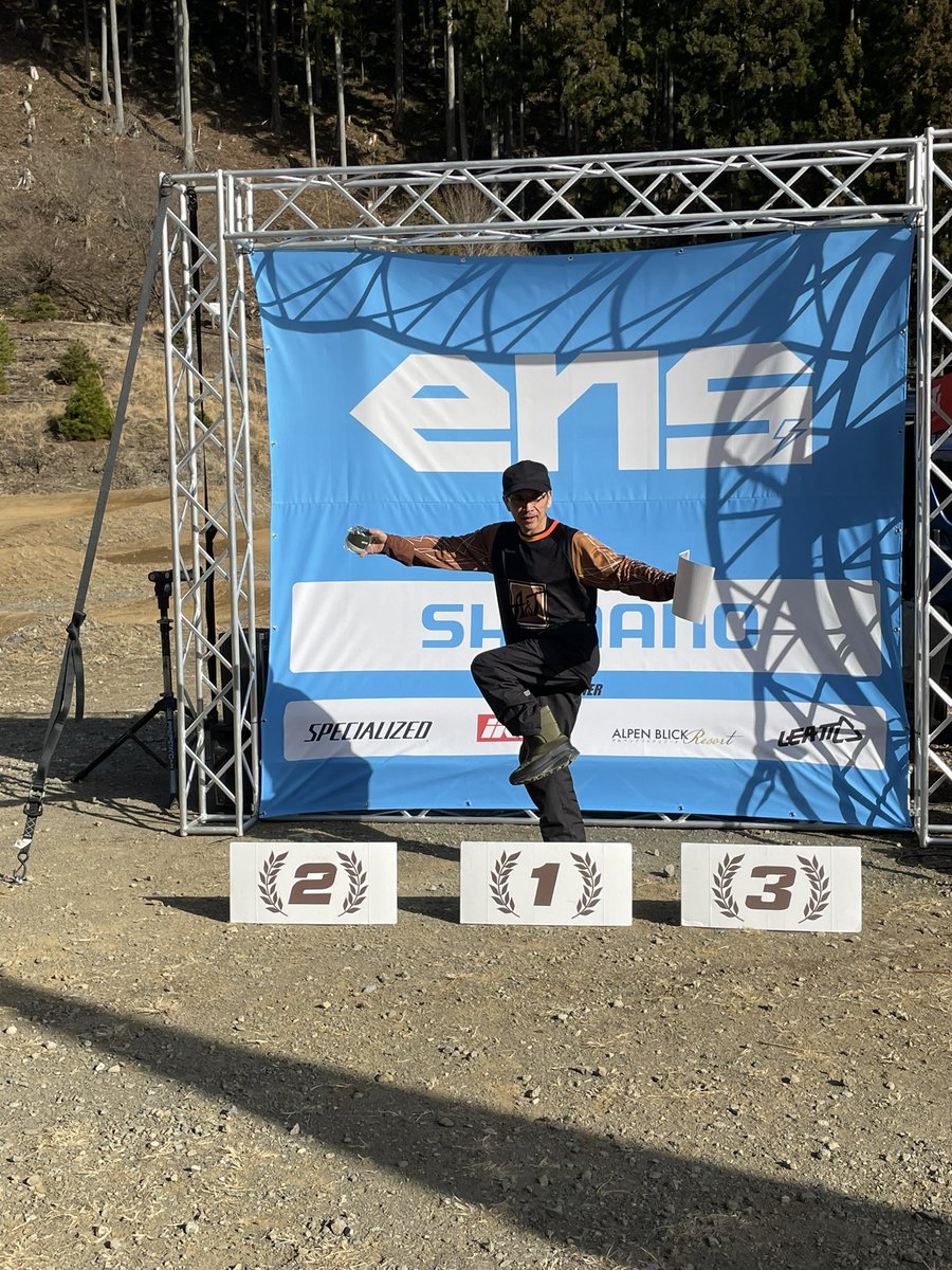 RK44_RK44's tweet image. ENSライツ滝沢
クラス3位年代別1位でした笑
スラロームは全体20番目のタイムだったのにDHが2本共半分以下のタイムでした涙
完全に練習不足笑
面倒臭がらず登らないとダメって事ですね(^^;;
あーホント楽しかった！
AST軍団頑張った笑
また出たいな(^^)

#ENSrights
#ASTbikes
#ASTforest
