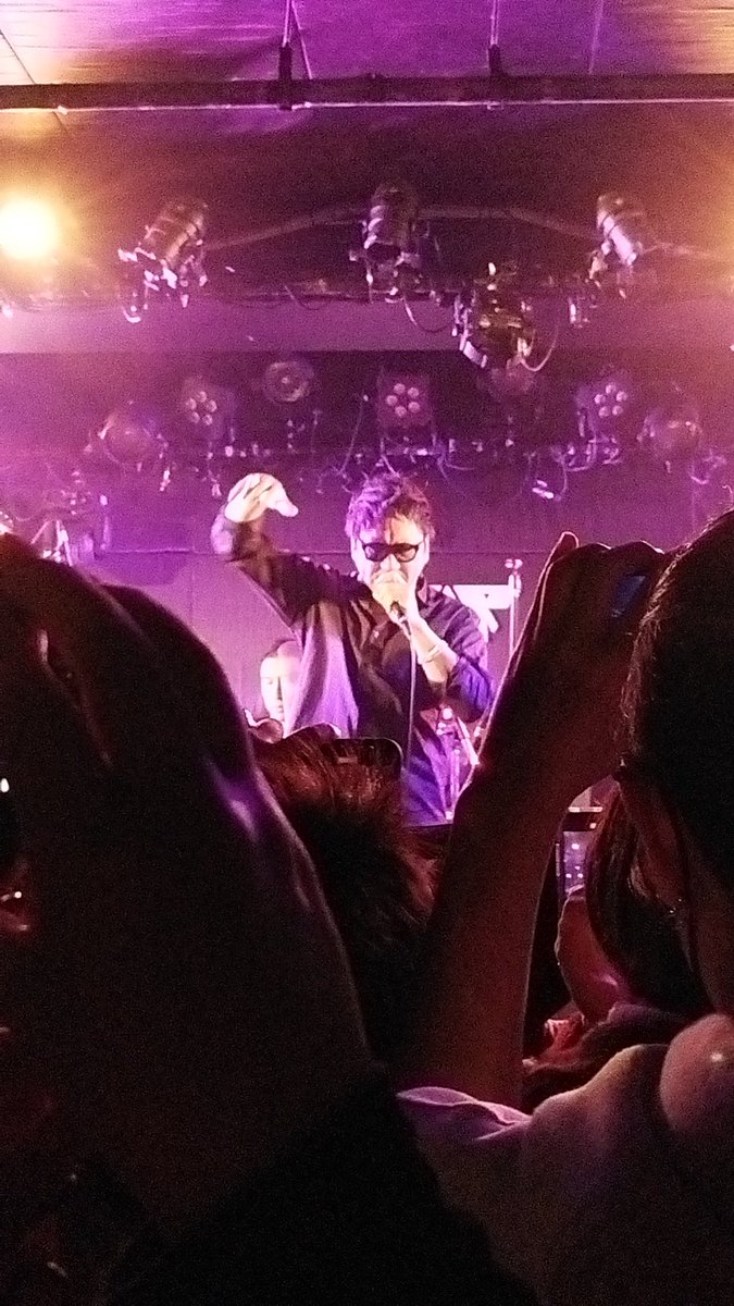 mikanoya_VerM's tweet photo. あんたは立派なロックスターだよ……
#大森南朋
#大森南朋andtheoldbluebandits
#もっとオトナゲナイト
#オトナゲナイト https://t.co/pqtHd0ckD5