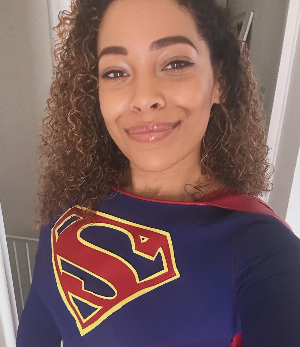 aspiringkrypto's tweet photo. Getting ready for #WorcesterComicCon 😍 https://t.co/56Uol3AQ1N