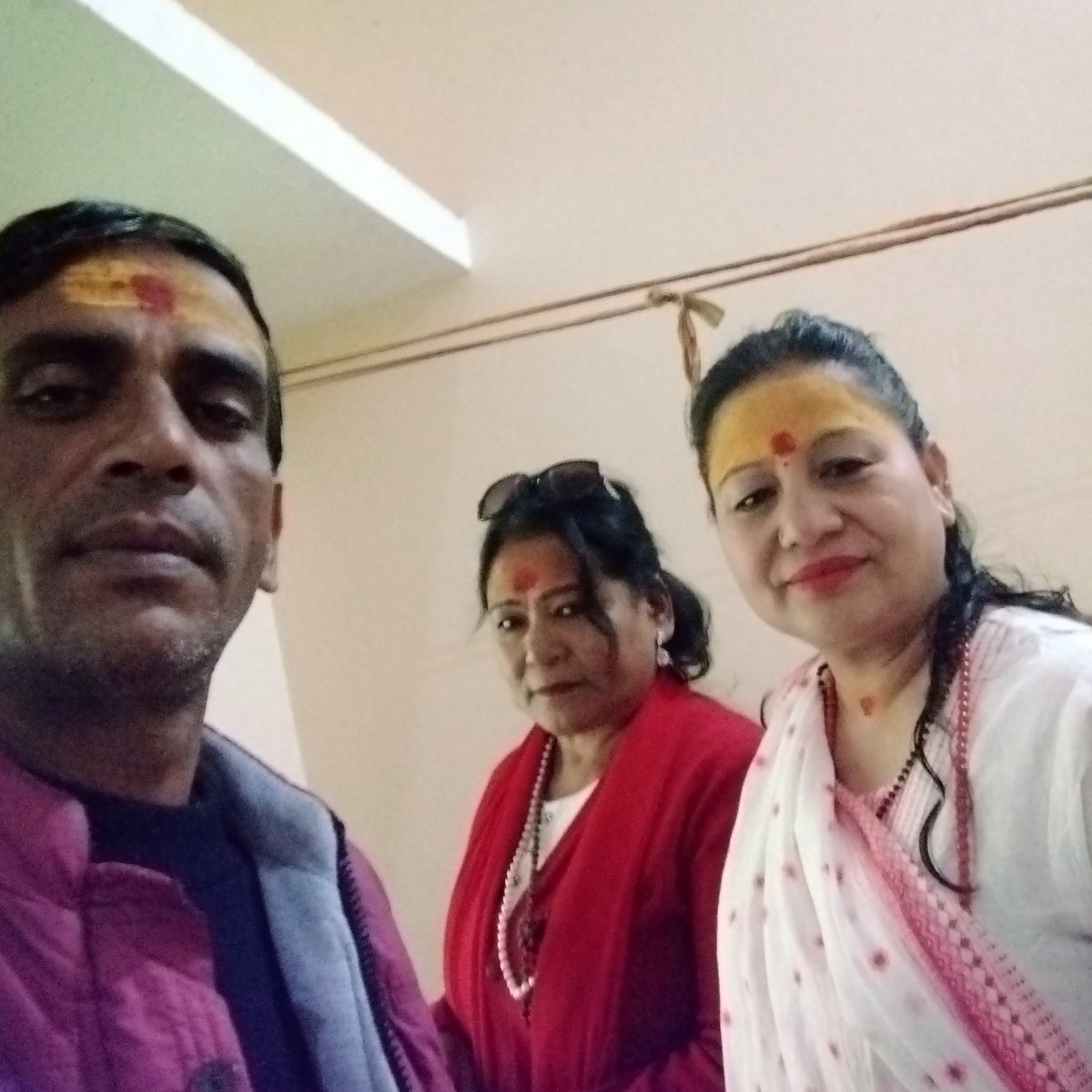Ranjeet78799997's tweet photo. काठमांडू से प्रभु श्रीराम जी के दर्शन हेतु पधारी मेरी दोस्त श्रीमती दीपिका शाह जी!
आपका अयोध्या की पावन धरा पर हार्दिक स्वागत वंदन एवं अभिनन्दन है 💐💐
#dipti https://t.co/5z4eoUJljP