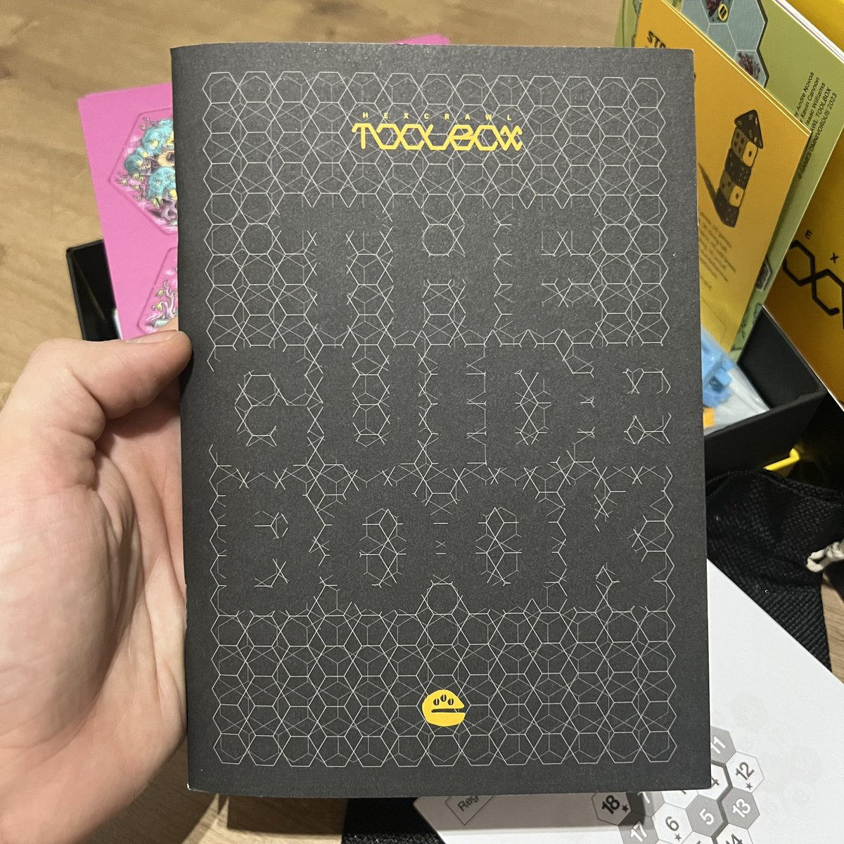 diogo_oldskull's tweet photo. Hexcrawl Toolbox
Published by @GamesOmnivorous 

An amazing #BoxedSet toolbox for you to create your own #Hexcrawl scenarios for whatever #Fantasy TTRPG you prefer, with beautifully illustrated tiles you can play with, and a complete set of #RandomTables to generate stuff!

#DnD https://t.co/29QgqjVCMj