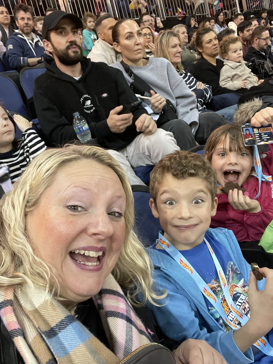 lsmtwit's tweet photo. All 3 of us now have driving licences 😱😱😱#hotwheelsmonstertruckslive https://t.co/GRAmSLUEXP