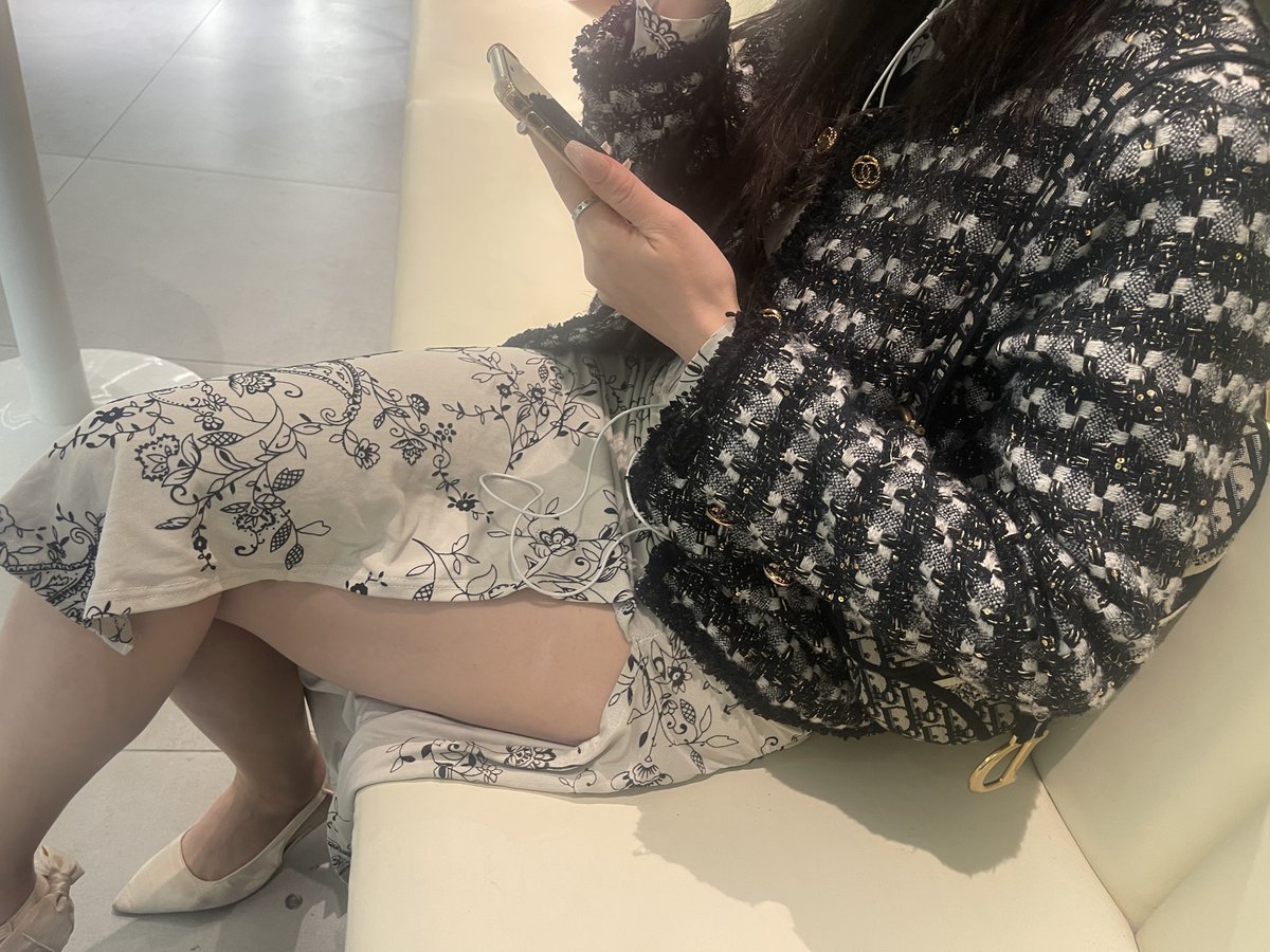 kisslookjb's tweet photo. 广州夫妻温泉约起来！ https://t.co/RgJbZq0oEq