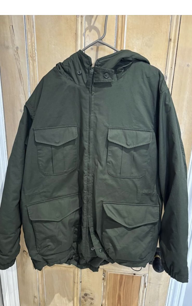 Wrong size sent wanted black but got olive looking for what I paid 45£ tyd 
Uniglo jacket any ? Just ask retweets please