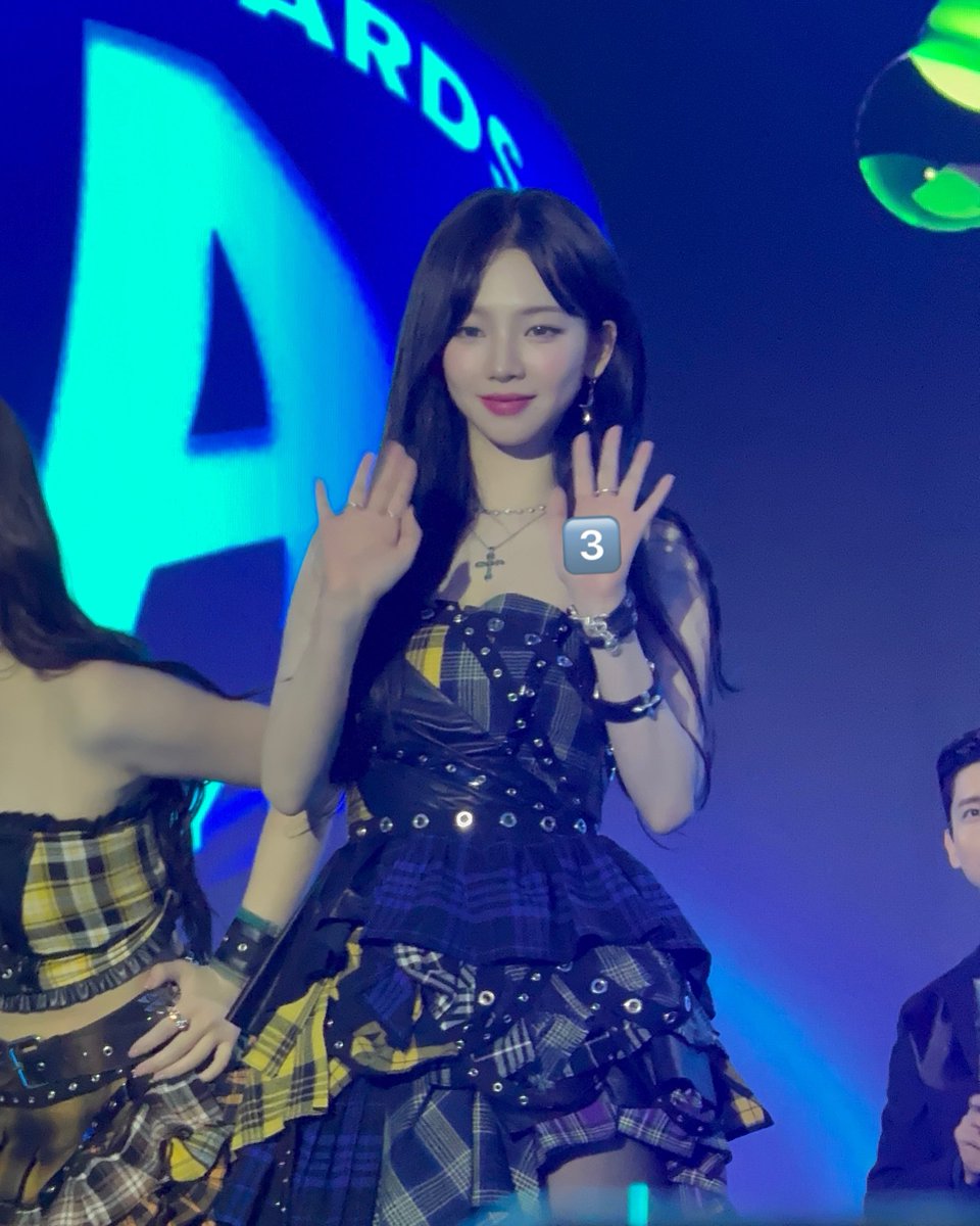 240218 HMA 한터뮤직어워즈 엔딩
 #카리나 #KARINA #aespa