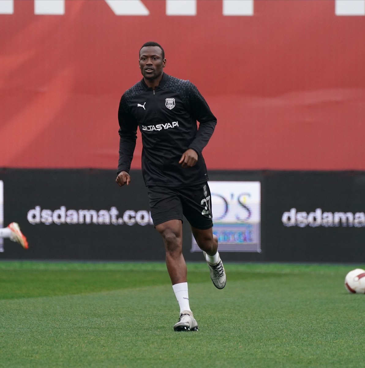 PendiksporK's tweet photo. 🥅 Isınmadayız!
#PSvTS https://t.co/uSpp8pEcwP