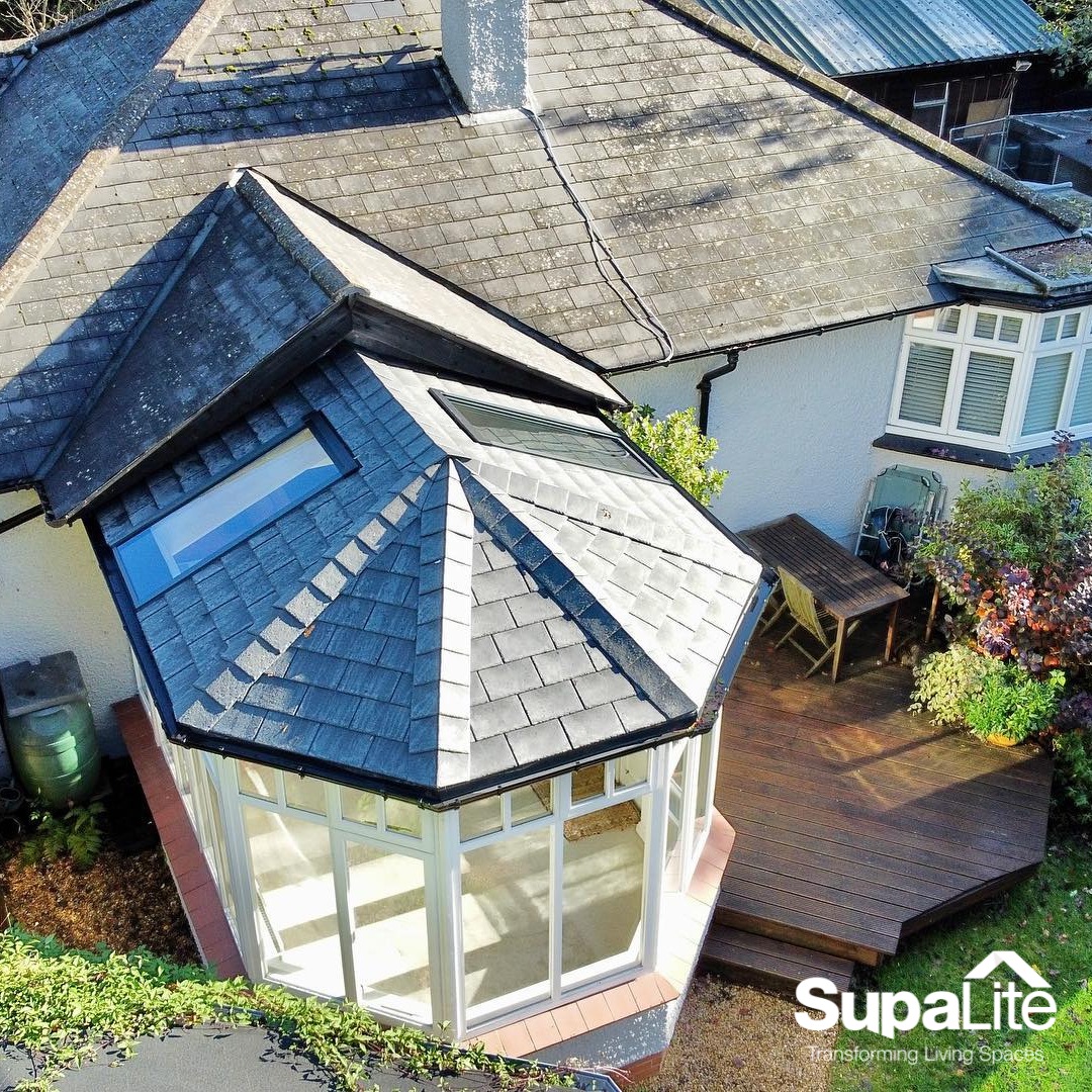 SupaLiteRoofs's tweet photo. Tapco Slate tiles take our SupaLite Roof to the next level π‘
With a range of colours, there's a tile to suit every home!
#supalite #conservatoryextension #conservatoryroof #conservatorytransformation #ukconservatory https://t.co/tu4wrW3I0L