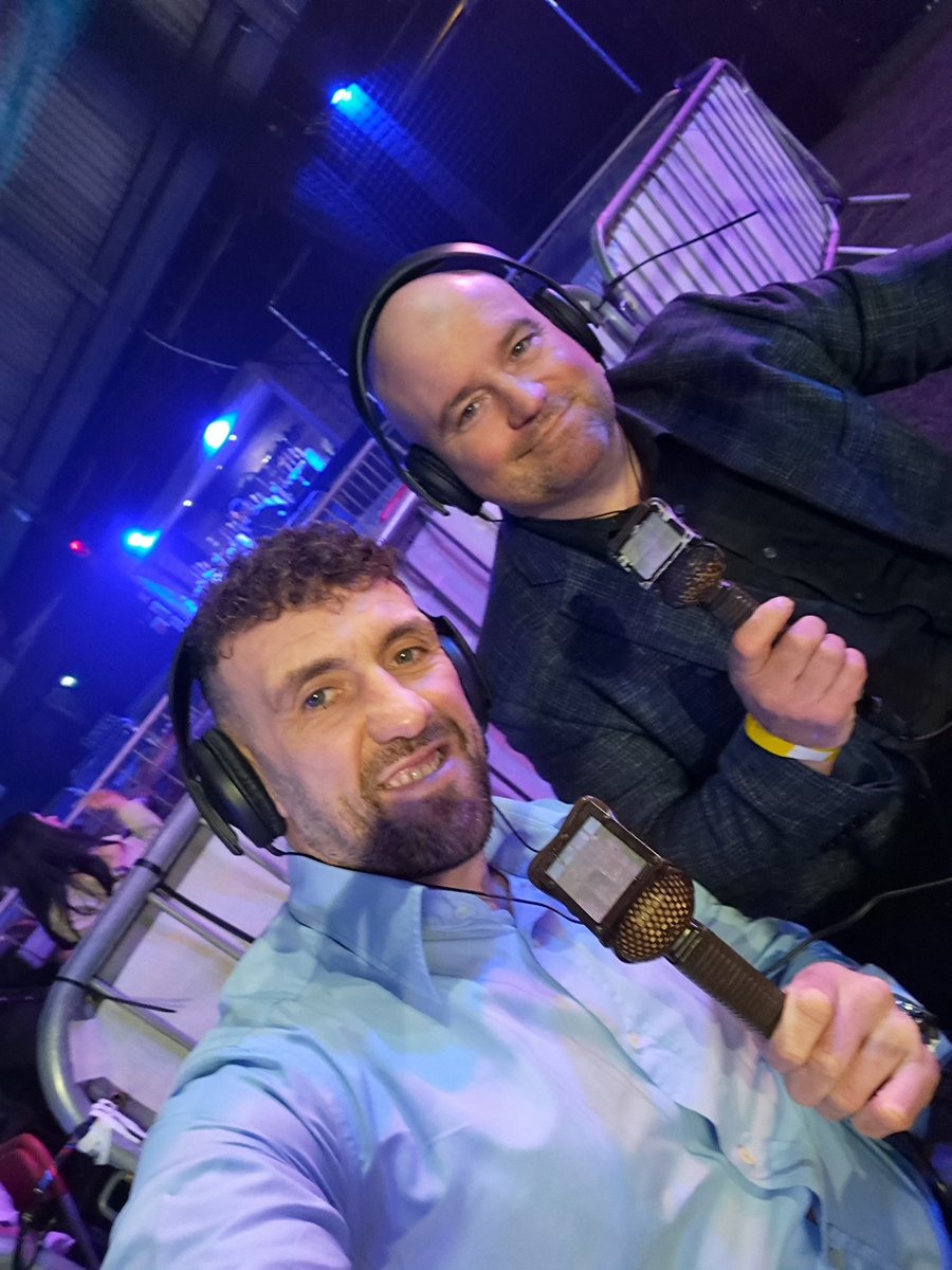 Great night at ringside last night commentating with my buddy and welsh boxing media legend <a href="/ciar/">ciar</a>