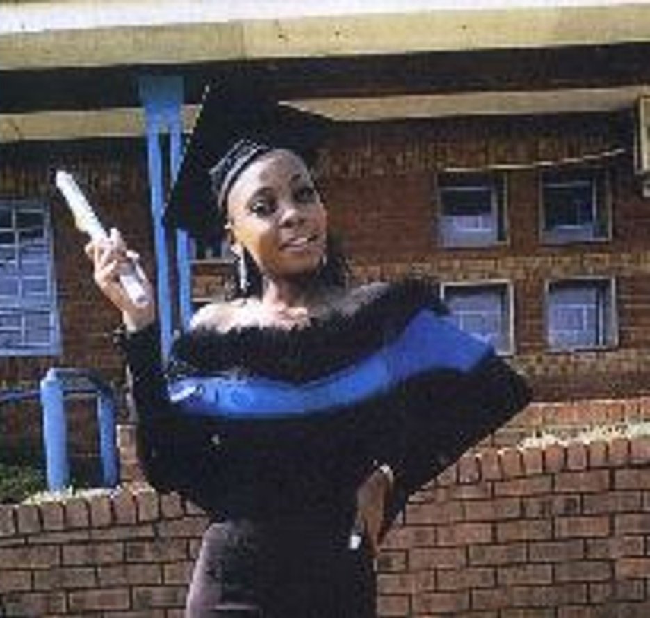 Missing Person Alert ⚠️⚠️

20yr-old woman named Faith Lettie Shingane. She reportedly left her place of residence in Pretoria Central on 12 November 2023, without informing anyone where she was going. She has since disappeared. At the time of her disappearance she was wearing