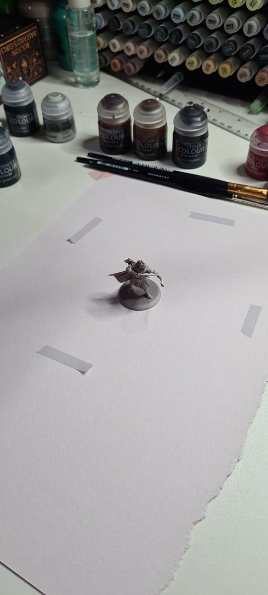 Dorkman59's tweet photo. Ça va peindre de la figurine ASOIAF et faire de la coloration en dual screen. Ça se passe sur la chaîne twitch de ma chérie https://t.co/yvUi1UXarN https://t.co/7USgrb6JT9
