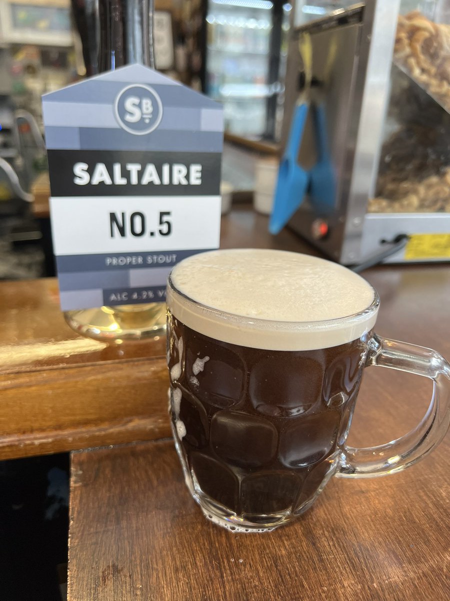 #SundayFunday #beer #stout <a href="/SaltaireBrewery/">Saltaire Brewery</a> - lovely pint here… definitely proper!