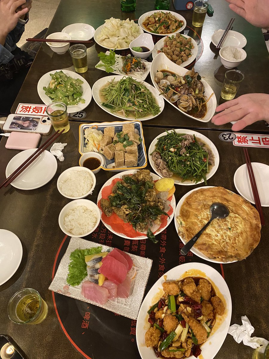 Happy dinner 
💜💜💜💜💜

#KangHyeWon #강혜원 #HyeWon
#혜원 #ヘウォン #IZONEhyewon
#IZONE #아이즈원 #AngelDevil99705