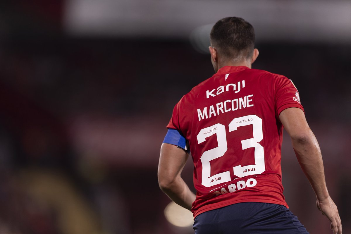 De pie, señores. Hoy juega el mejor 5 de la nación. Hoy juega #Independiente.