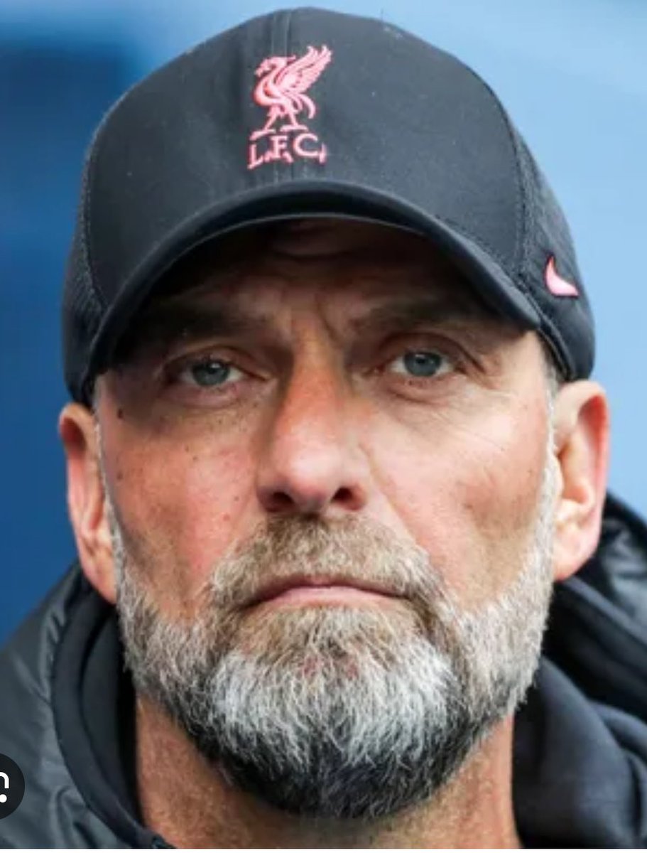 celery_brigade's tweet photo. Liverpool are expected to wear black armbands at the Carabao cup final next Sunday in honour of their injured players https://t.co/JPPYfgNyay