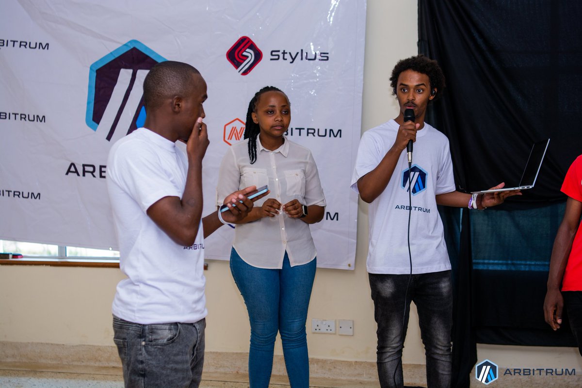 Abdullahi_Ab_di's tweet photo. Had the opportunity to organise this impactful event with my team. Ideas flowed, and presentations dazzled.

#ArbitrumIdeathon
#Arbitrum #w3zetech https://t.co/LV410z2d3J