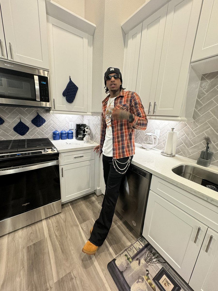 Youngindnic's tweet photo. That move you scared to make just might be the one! https://t.co/bGTzVjfW6j