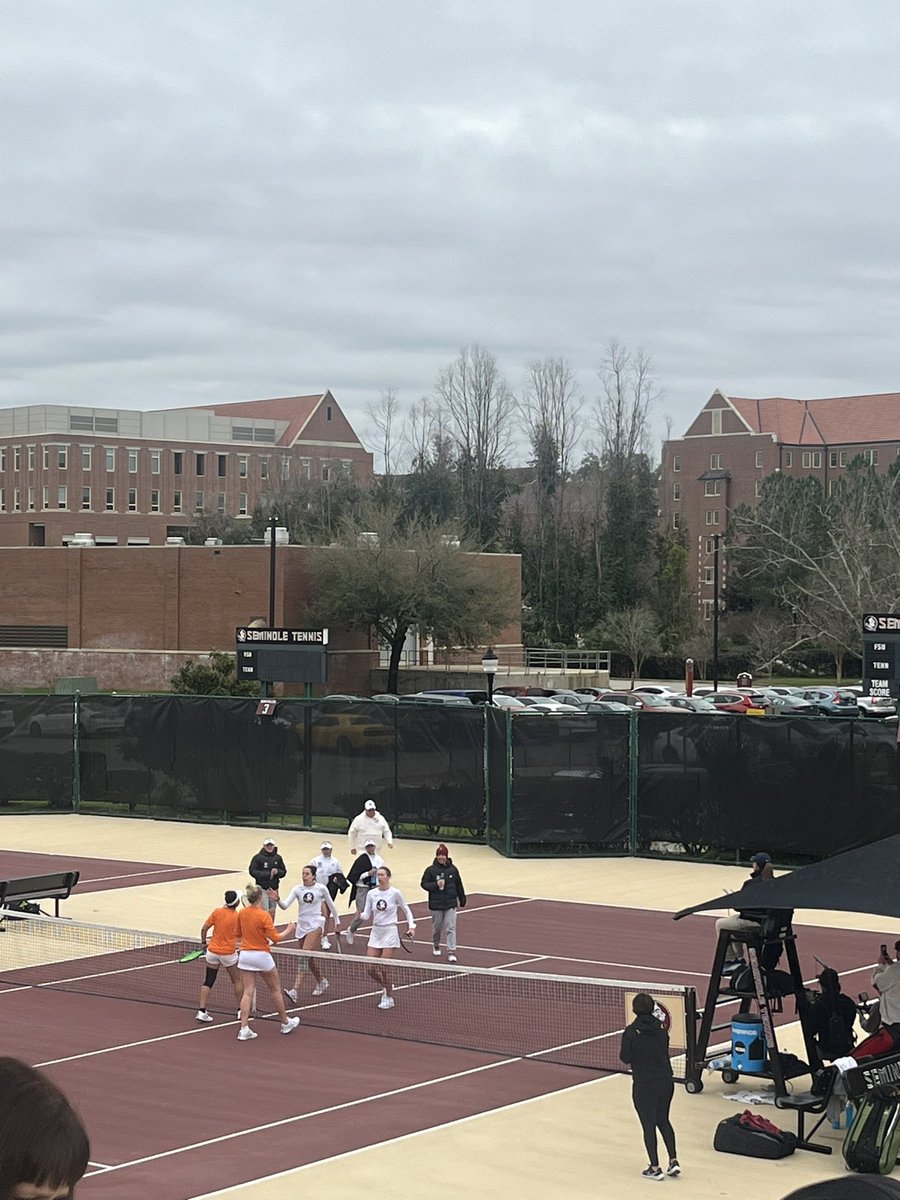 jocelennwalls's tweet photo. NOLES WIN DOUBLES 2-1!!! #ism3541 #fsucob https://t.co/K600AZf0yx