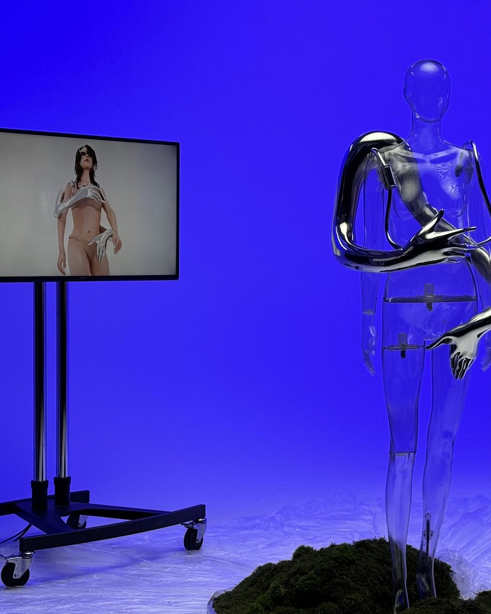 Making of SYKY x <a href="/BFC/">BFC</a> Worlds Collide

SYKY Artistic Director Nicola <a href="/Formichetti/">NICOLA FORMICHETTI</a> and the <a href="/KayKwokFashion/">KWK by KAY KWOK</a> team setting up for the KWK by Kay Kwok showcase.

#LFW #WorldsCollide
