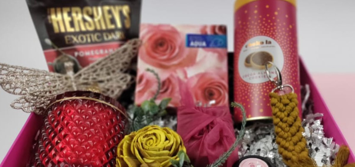 giftomojo's tweet photo. Holi Gift Hampers Online In Gurugram Delhi India | Giftomojo. Looking for bulk orders call now! https://t.co/ySMqpujwcj
Celebrate love with Giftomojo's exquisite gift hampers! 

Holi hampers online, holi gifts, happy Holi gift, holi gifts for employees, corporate holi gifts https://t.co/HFEv41h3uS