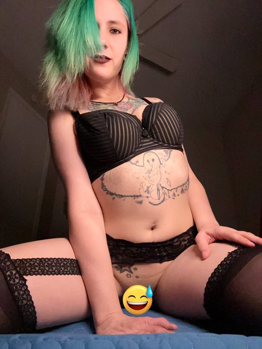 Who can I ride? https://t.co/CrEcRR7hir<a href="/tag/tattoo"class="tags"><span>#tattoo</span></a><a href="/tag/onlyfans"class="tags"><span>#onlyfans</span></a><a href="/tag/gmmtvstarlympic2023"class="tags"><span>#gmmtvstarlympic2023</span></a>