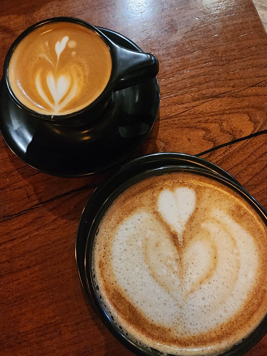Easy like Sunday morning🎵☕️
#unwind #CoffeeTime #threedayweekend #trinitystreetcoffee